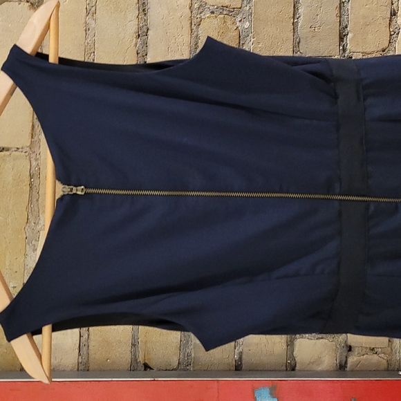 Club Monaco dress, size 4, navy blue - Picture 5 of 7